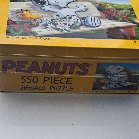 Peanuts Day in The Park Jigsaw Tin Puzzle 550pc SEALED - Picture 5 of 9
